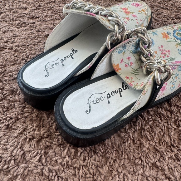 Free People Vida Floral Mule Flat Chain Slip On Size 38.5 8 - Picture 4 of 9
